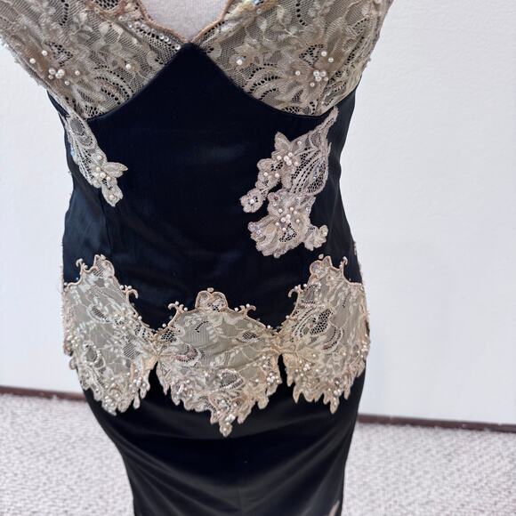 Mandalay Navy Top & Skirt Set w/ lace, pearls, beads, sequence, size 8 - Picture 10 of 14